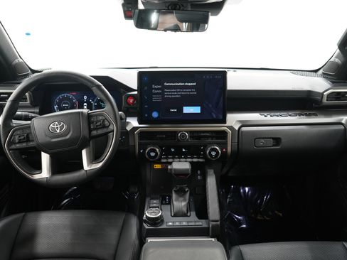 Used 2024 Toyota Tacoma TRD Off-Road image 18