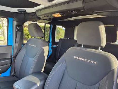 Used 2017 Jeep Wrangler Unlimited Rubicon AWD/4WD image 9