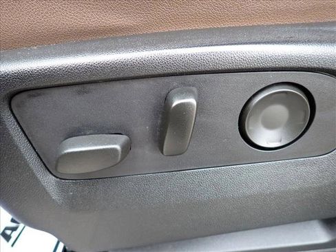 Used 2021 Chevrolet Tahoe High Country image 15