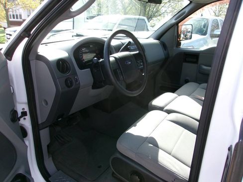 Used 2006 Ford F150 XL RWD image 7