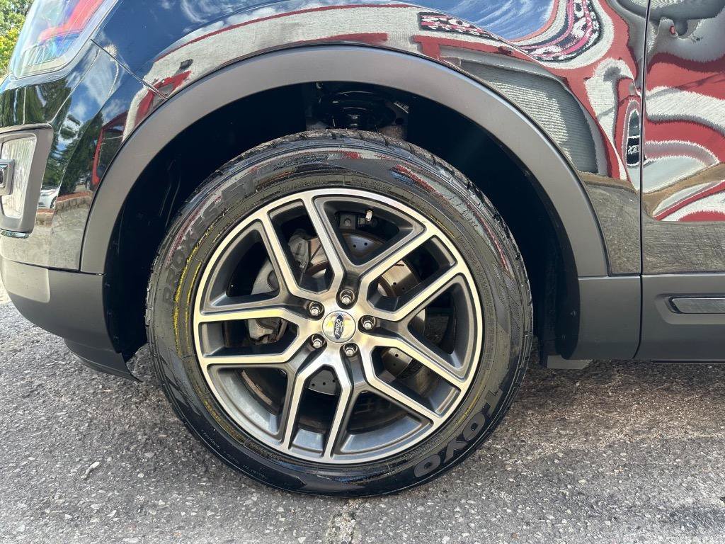 Used 2017 Ford Explorer Sport w/ Equipment Group 401A AWD/4WD image 10