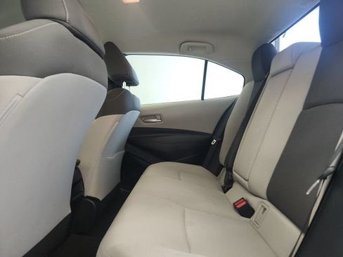 Used 2021 Toyota Corolla LE FWD image 10