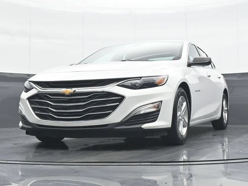 Used 2020 Chevrolet Malibu LS w/ LPO, Convenience Package 1 FWD image 26