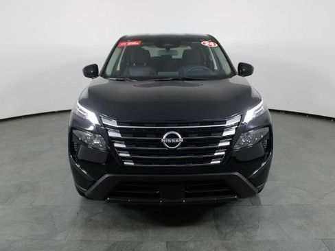 Certified 2024 Nissan Rogue SV FWD image 13