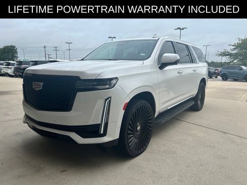 Used 2023 Cadillac Escalade ESV Premium Luxury w/ Performance Package AWD/4WD image 3