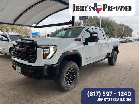 Used 2024 GMC Sierra 2500 AT4X image 1