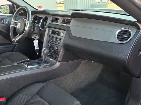 Used 2013 Ford Mustang V6 image 24