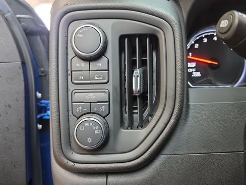 Used 2022 Chevrolet Silverado 1500 Custom image 26