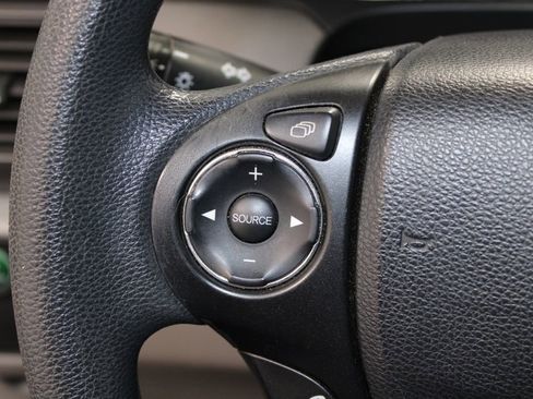 Used 2013 Honda Accord LX image 31