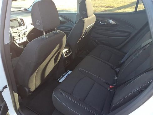 Certified 2024 GMC Terrain SLE w/ Driver Convenience Package image 26