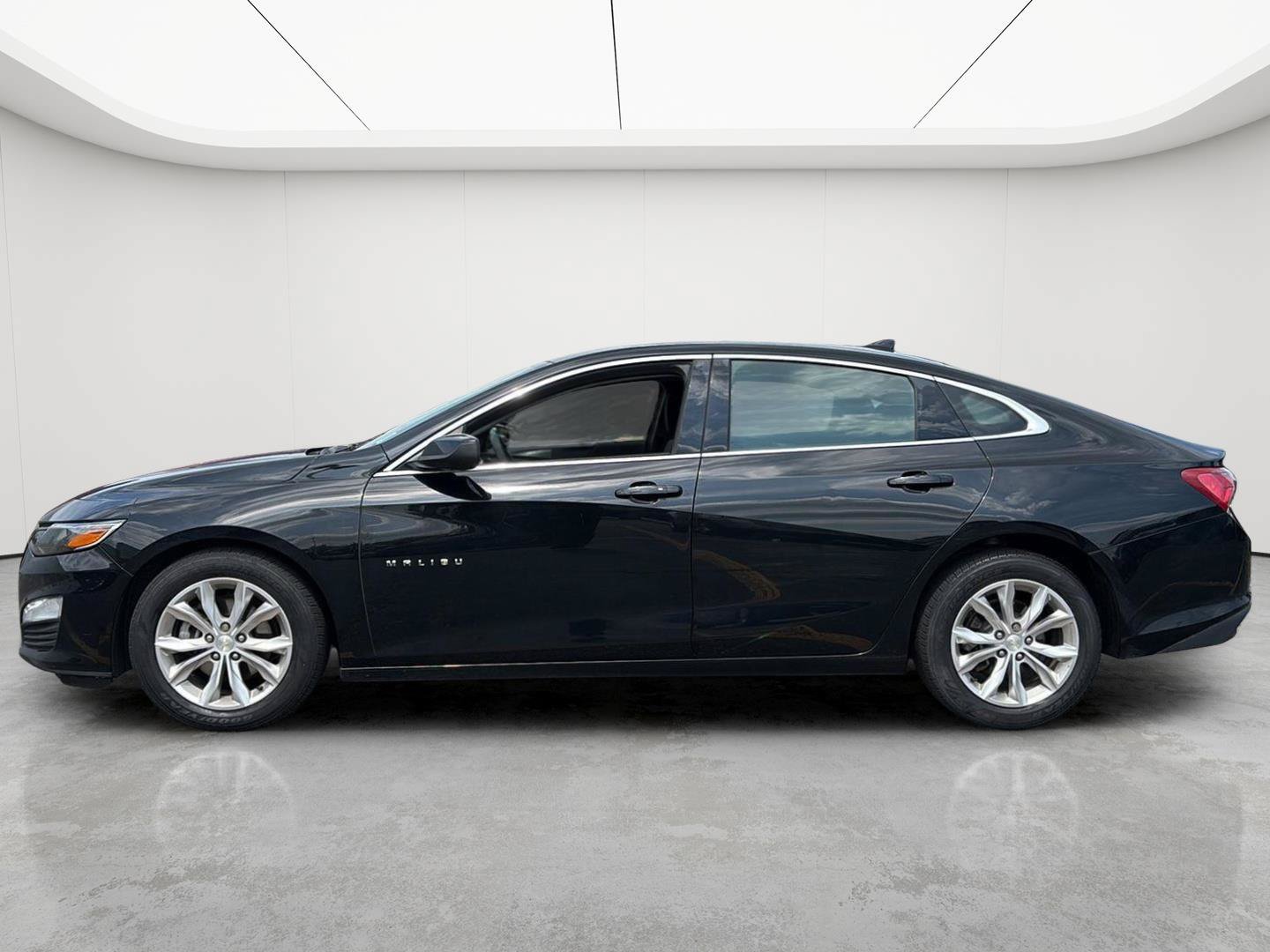 Used 2019 Chevrolet Malibu LT FWD image 6