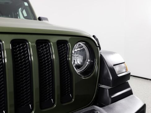 Used 2022 Jeep Wrangler Unlimited Sport AWD/4WD image 4