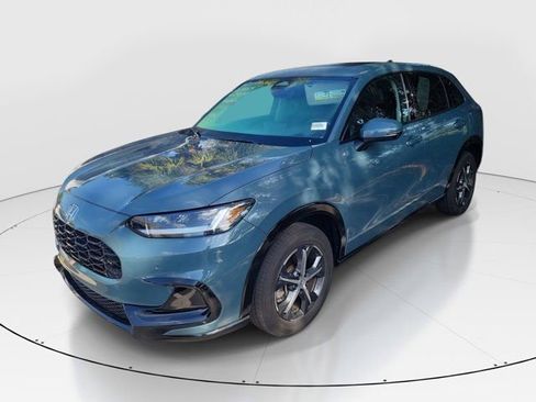 Used 2024 Honda HR-V EX-L image 2