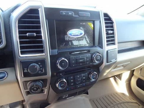 Used 2017 Ford F150 Lariat w/ Trailer Tow Package image 15