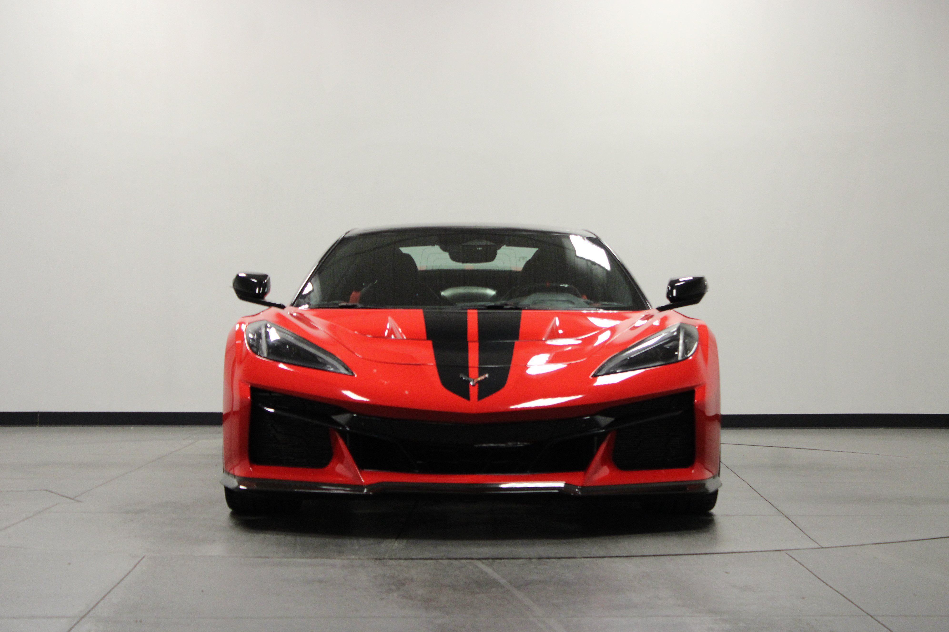 Used 2025 Chevrolet Corvette ZR1 RWD image 9