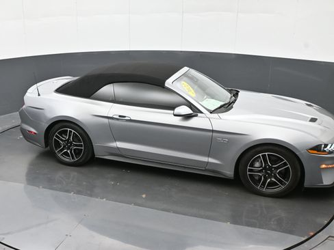 Used 2022 Ford Mustang GT Premium w/ Equipment Group 401A RWD image 32