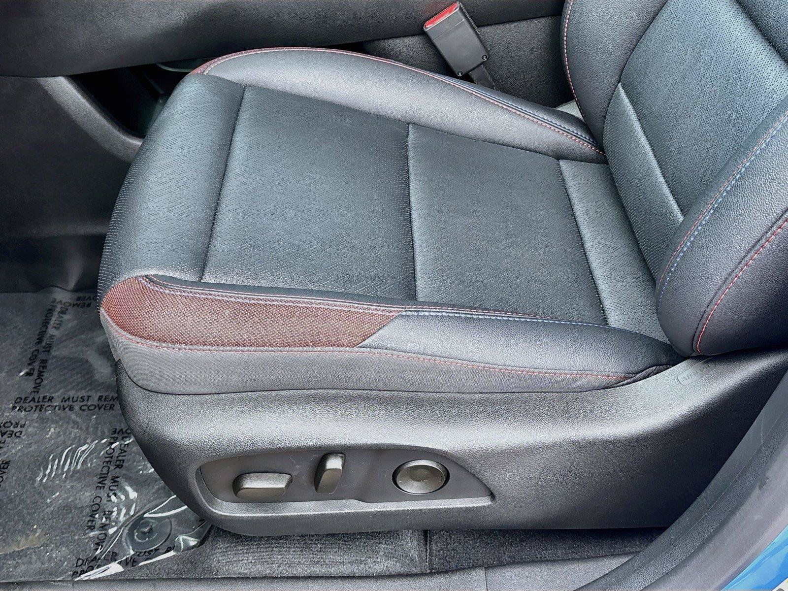 Used 2025 Chevrolet Equinox RS w/ Safety and Technology Package FWD image 18