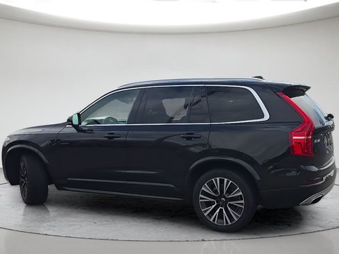 Used 2021 Volvo XC90 T6 Momentum w/ Climate Package AWD/4WD image 10