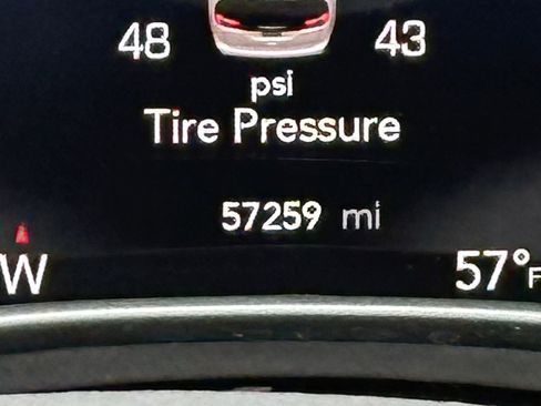 Used 2023 Chrysler Pacifica Touring-L image 35