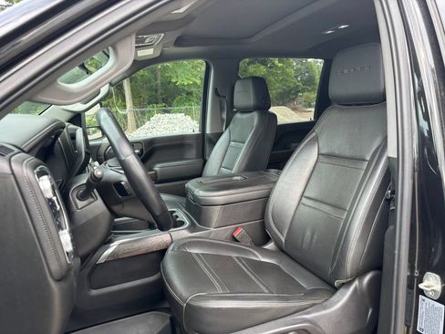 Used 2022 GMC Sierra 3500 Denali w/ Denali Black Diamond Edition AWD/4WD image 13