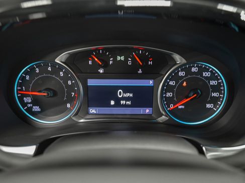 Used 2023 Chevrolet Traverse LT image 21