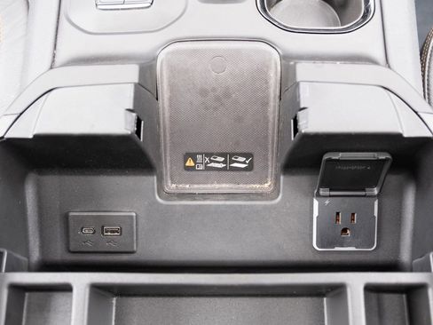 Used 2025 GMC Sierra 1500 AT4 w/ AT4 Premium Package image 7