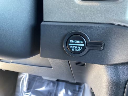 New 2025 Ford Bronco Outer Banks image 33