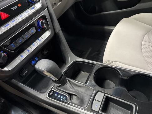 Used 2018 Hyundai Sonata ECO FWD image 19