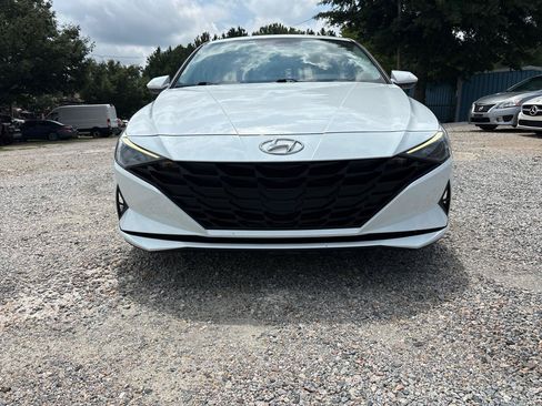 Used 2021 Hyundai Elantra SEL FWD image 3
