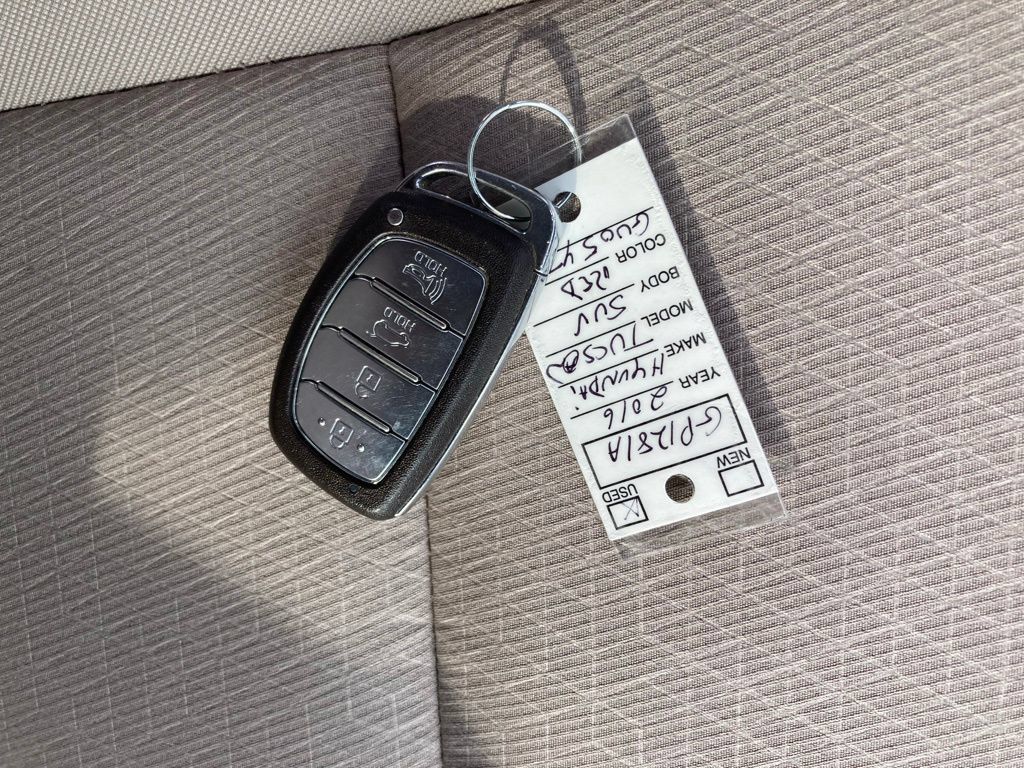 Used 2016 Hyundai Tucson Sport FWD image 40