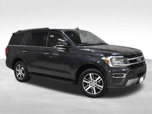 Used 2024 Ford Expedition Limited image 10