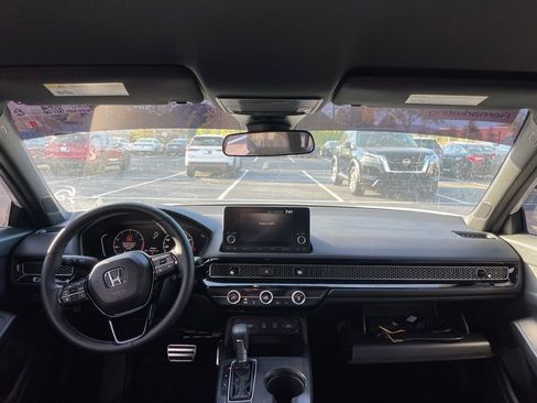 Used 2025 Honda Civic Sport image 5