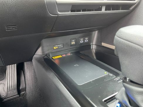 Used 2025 Toyota Camry LE image 20