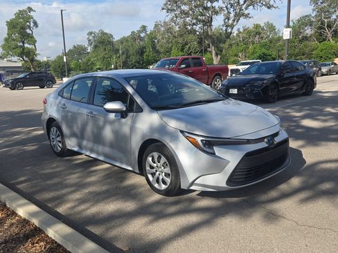 Certified 2025 Toyota Corolla LE FWD image 7