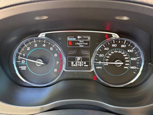 Used 2017 Subaru Forester 2.5i Touring image 32