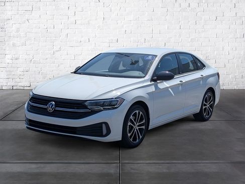 Certified 2024 Volkswagen Jetta Sport FWD image 4
