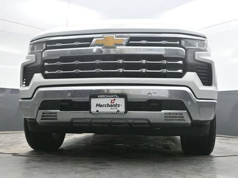 Used 2023 Chevrolet Silverado 1500 LTZ AWD/4WD image 32