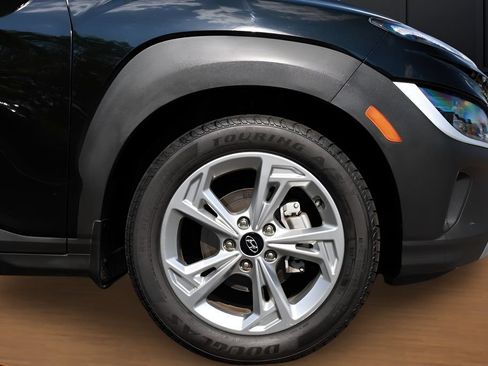 Used 2022 Hyundai Kona SEL w/ Cargo Package FWD image 12