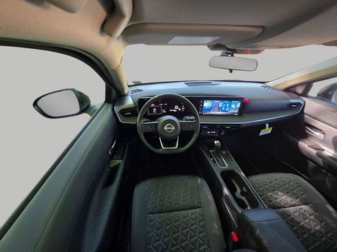 New 2026 Nissan Kicks SV w/ Charging Package FWD image 11