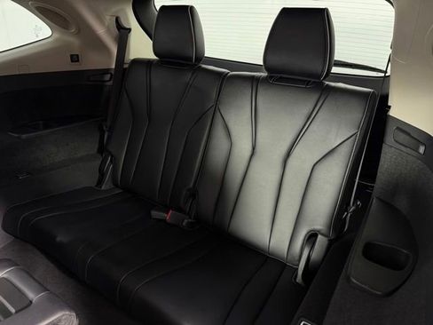Used 2022 Acura MDX SH-AWD w/ Advance Package image 18