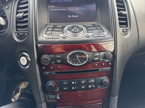 Used 2017 INFINITI QX50 2WD w/ Premium Plus Package image 18