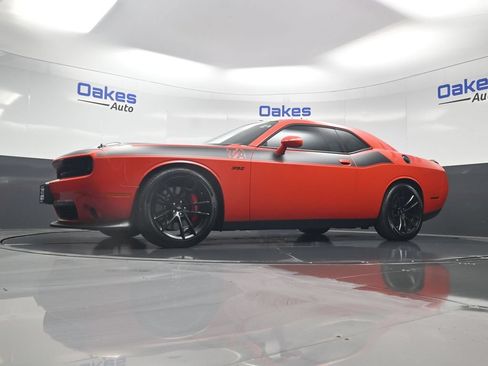 Used 2019 Dodge Challenger R/T Scat Pack w/ T/A Package RWD image 32