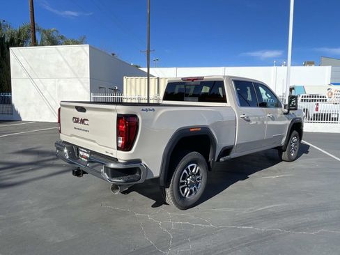 New 2026 GMC Sierra 2500 SLE w/ SLE Value Package; image 5