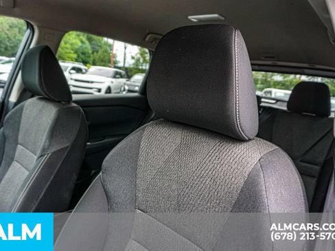 Used 2025 Nissan Rogue SV FWD image 17