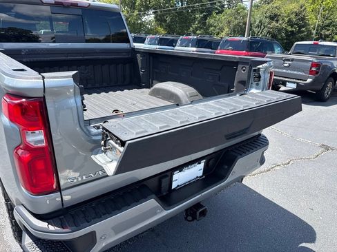 Used 2024 Chevrolet Silverado 2500 High Country w/ High Country Premium Package AWD/4WD image 41