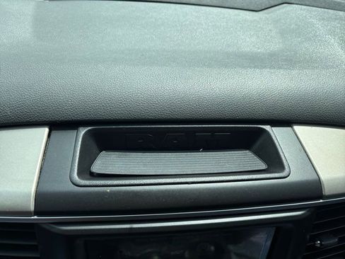 Used 2014 RAM 1500 Lone Star RWD image 28