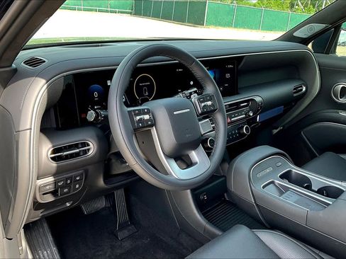 Certified 2026 Hyundai Palisade Calligraphy FWD image 17