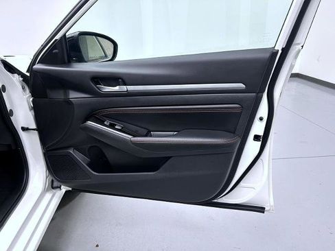 Certified 2023 Nissan Altima 2.5 SR AWD/4WD image 16
