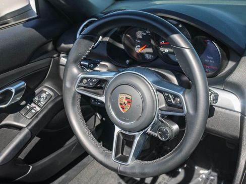 Used 2025 Porsche 718 Boxster image 22