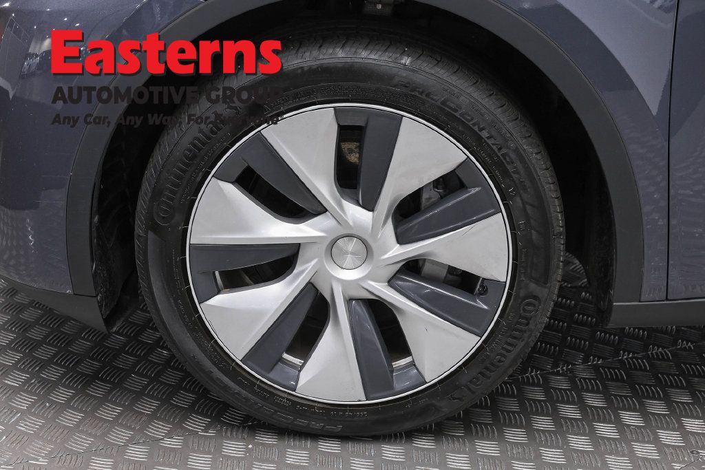 Used 2023 Tesla Model Y Long Range AWD/4WD image 28